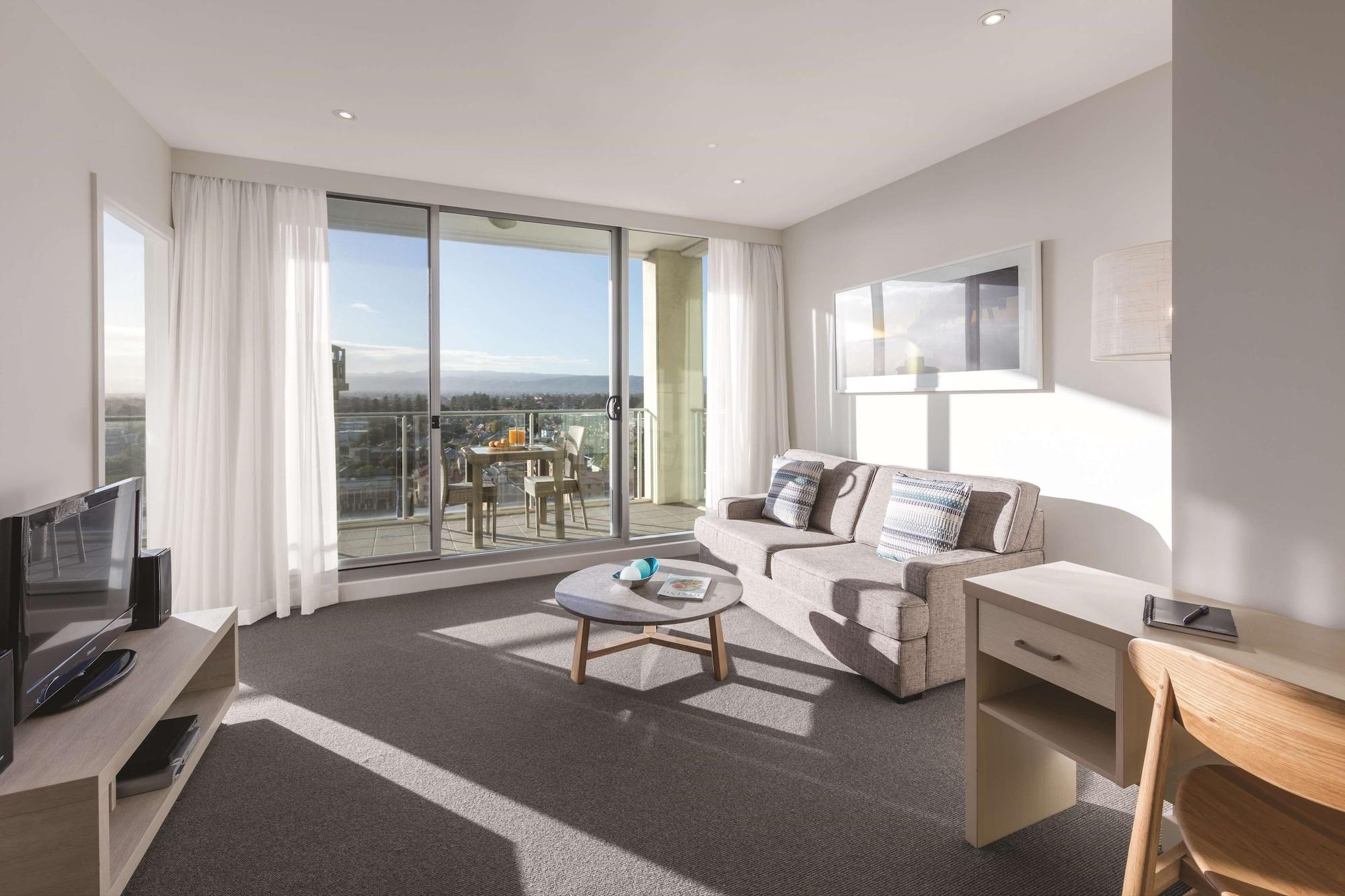 Oaks Glenelg Liberty Suites Аделаида Экстерьер фото