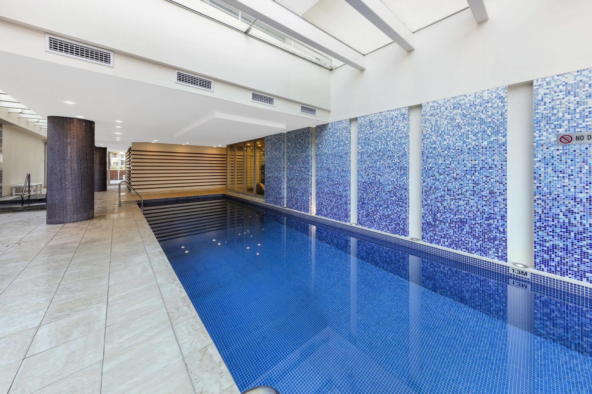 Oaks Glenelg Liberty Suites Аделаида Экстерьер фото