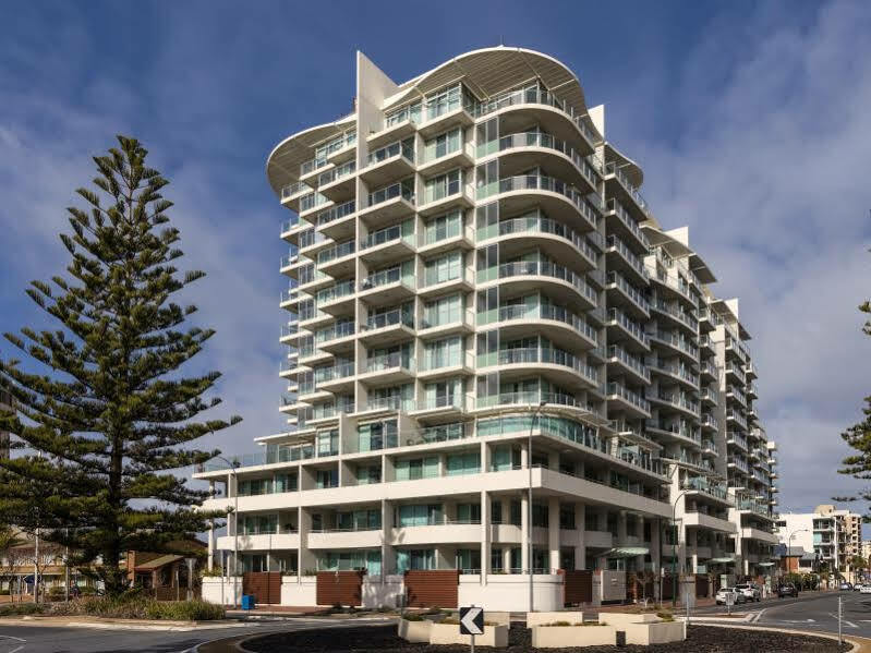 Oaks Glenelg Liberty Suites Аделаида Экстерьер фото